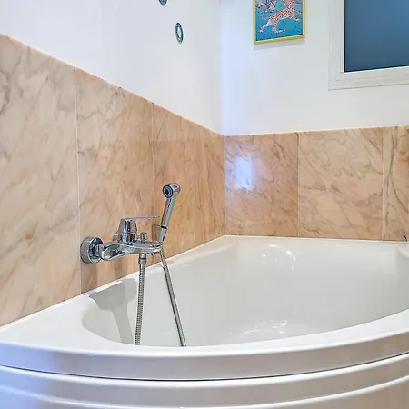 アパート Belle Vue Sur A Juan Les Pins アンティーブ