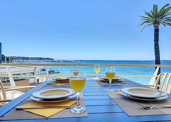 Belle Vue Sur A Juan Les Pins Антиб